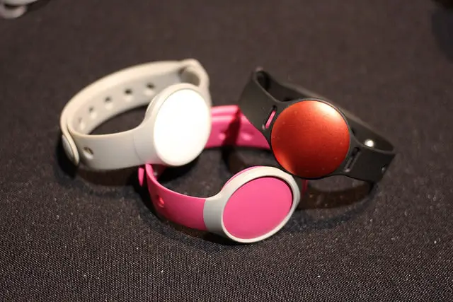 How does fitness tracker measure sleep?