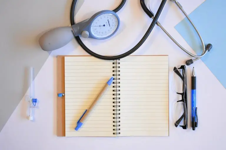 Doctor's note taking kit